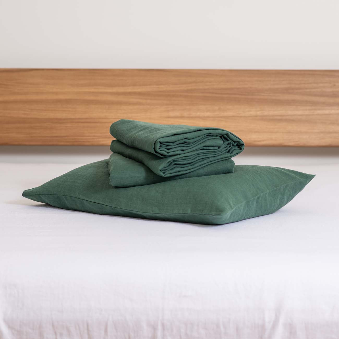 komplet-posteljina-lanena-letnja-zelena