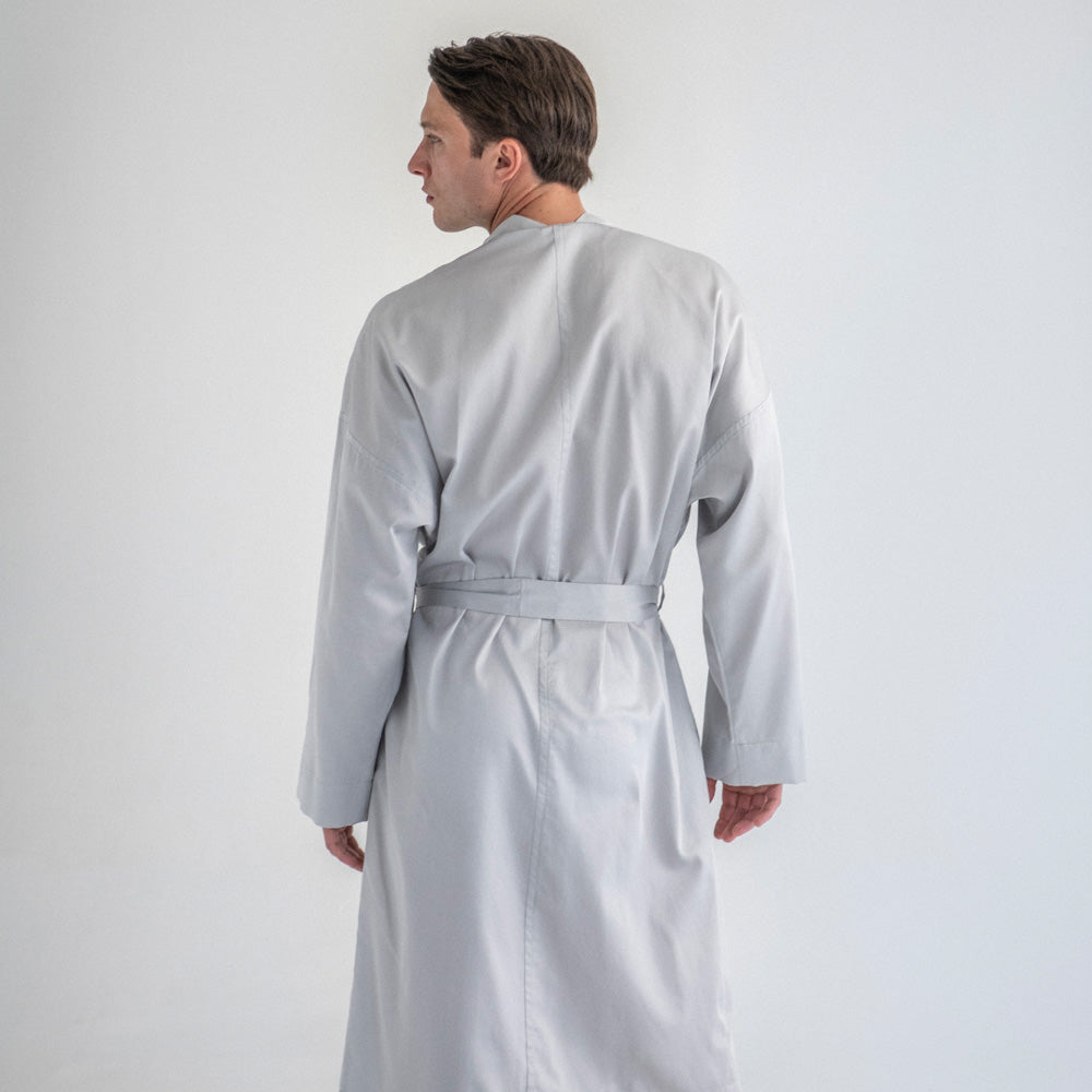 muski-bademantil-sivi