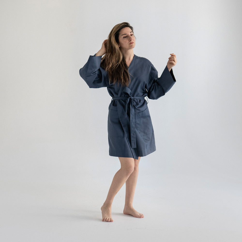 zenski-bademantil-kratak-plavi