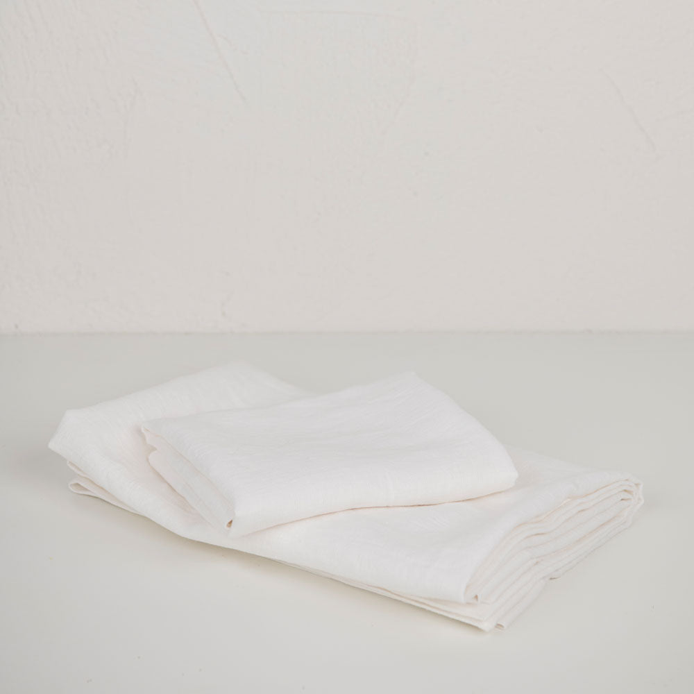 posteljina-lanena-bela