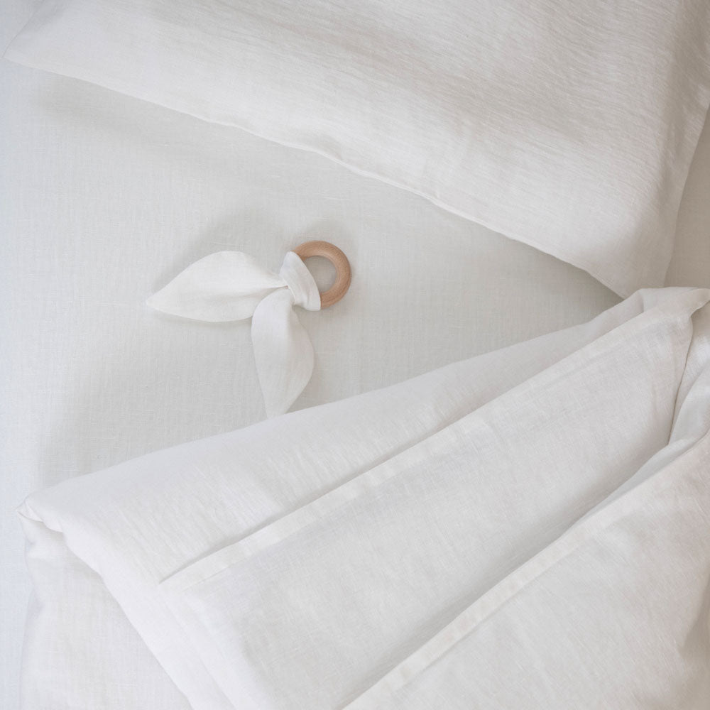 lanena-posteljina-za-bebe-bela