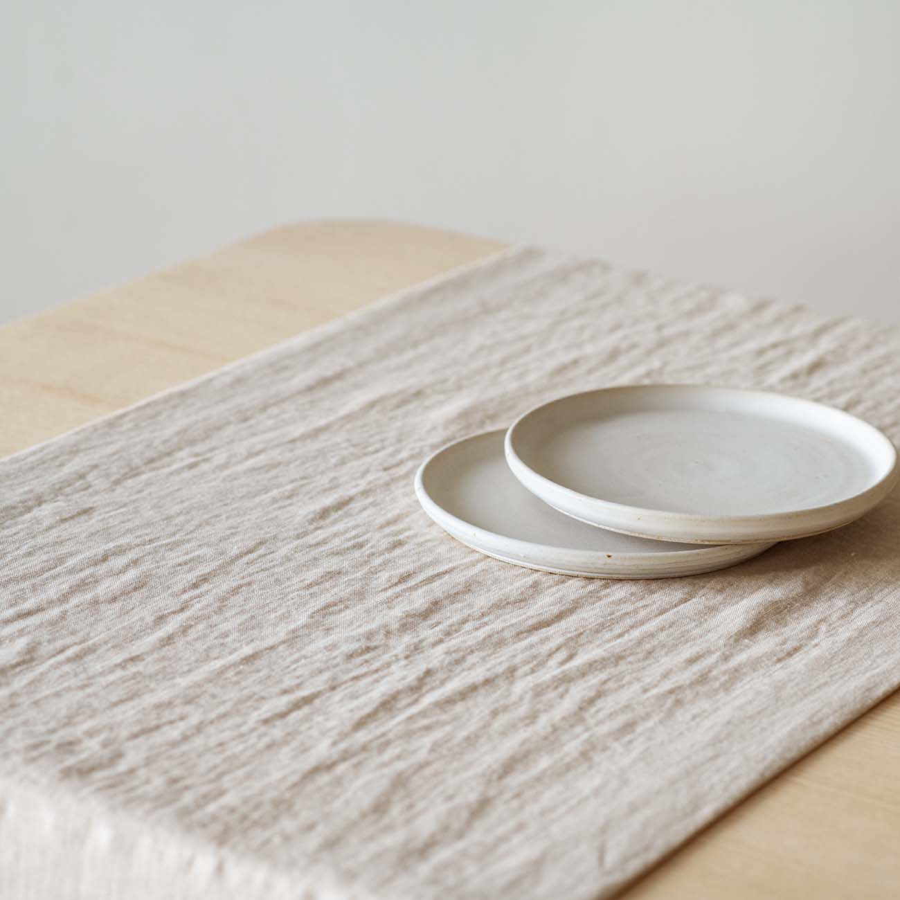 dekorativni-nadstolnjaci-krem