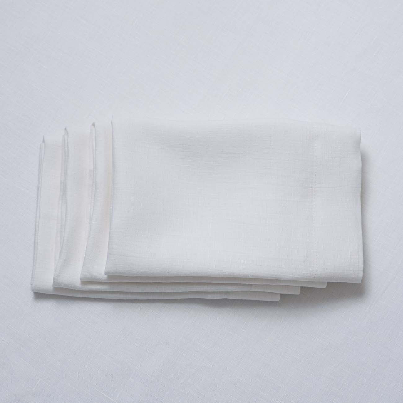 podmetac-za-sto-od-ispranog-lana-beli