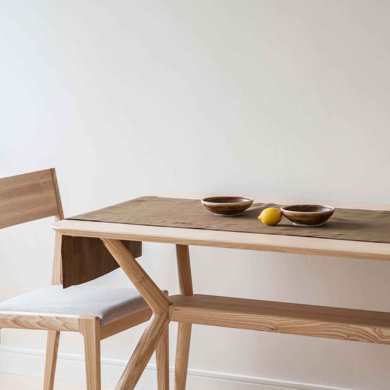 dekorativni-nadstolnjaci-lan-braon