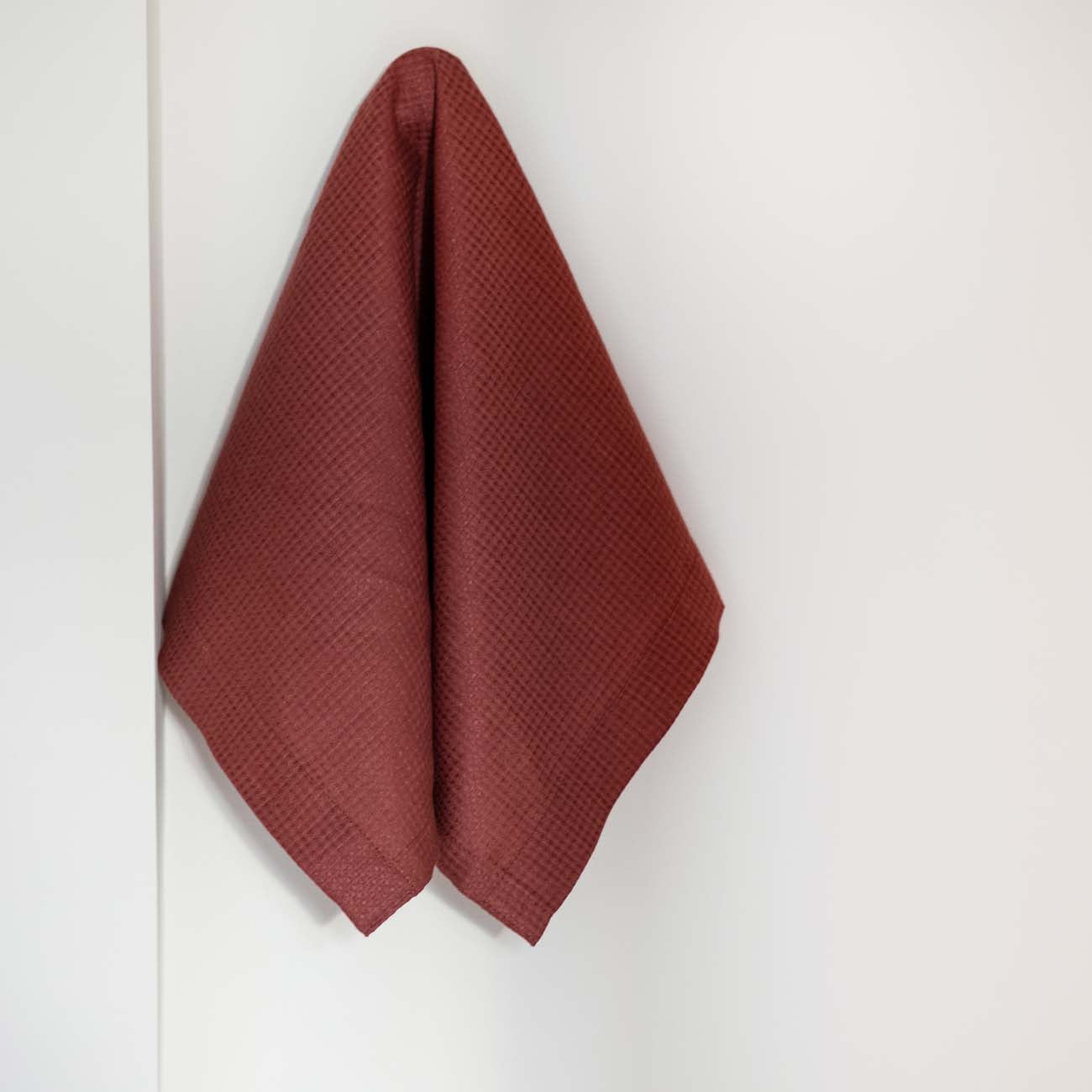 kuhinjska-krpa-vafl-tkanje-bordo