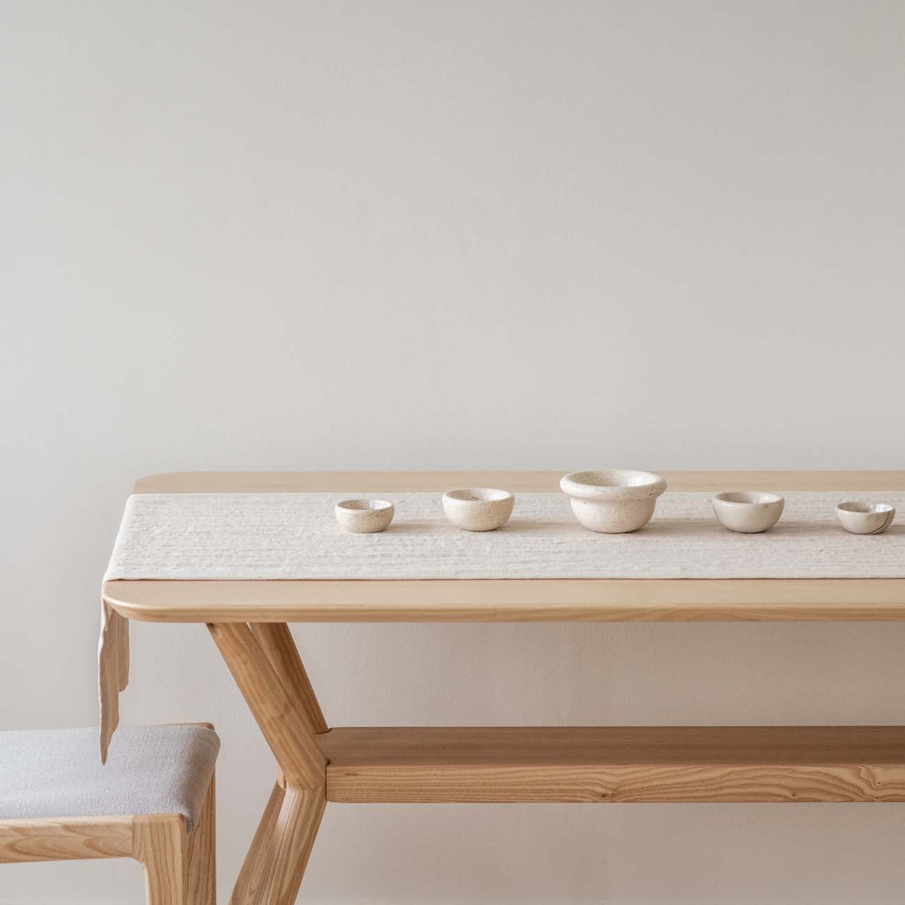 dekorativni-nadstolnjaci-krem