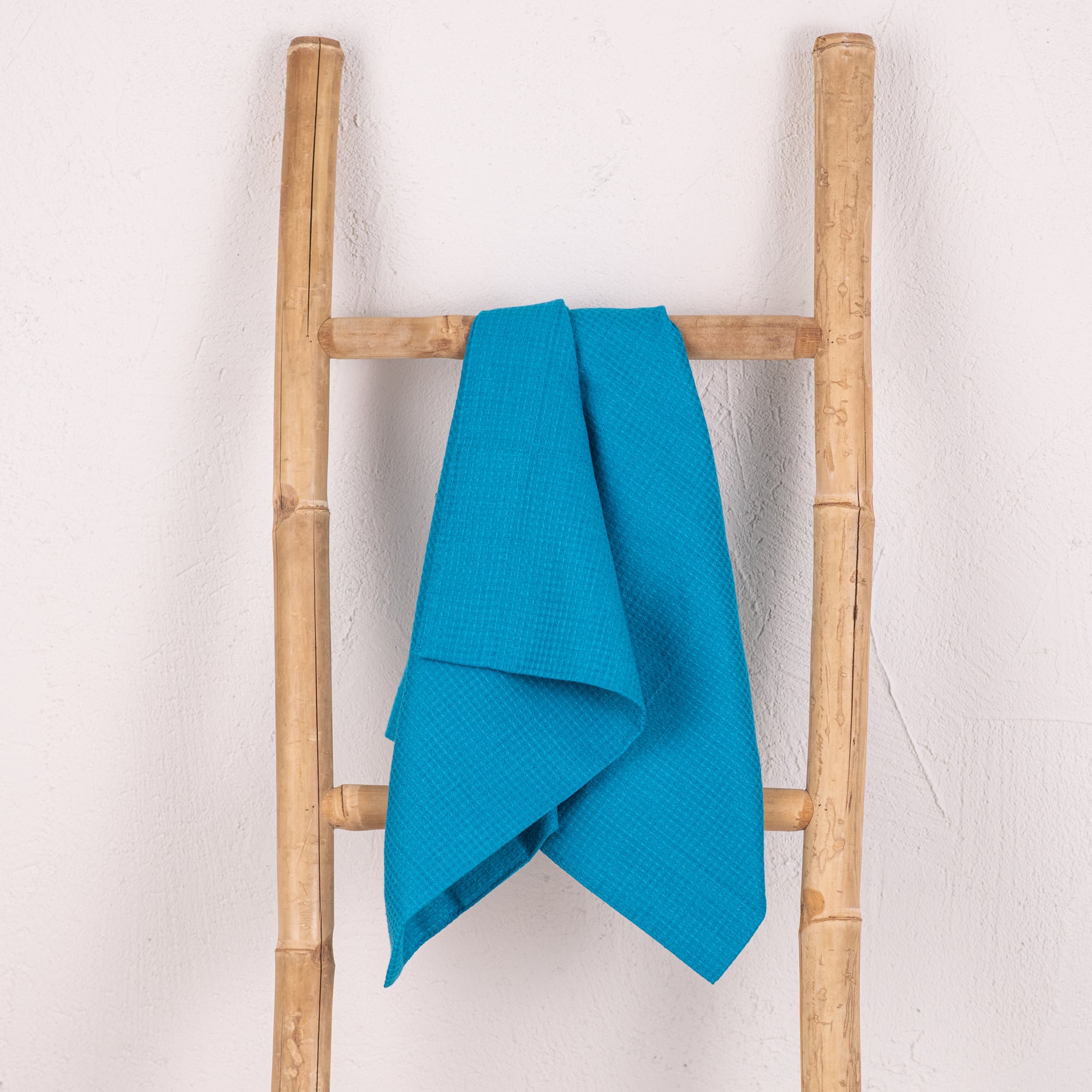 kvalitetni-peskiri-vafl-45x75-plavi