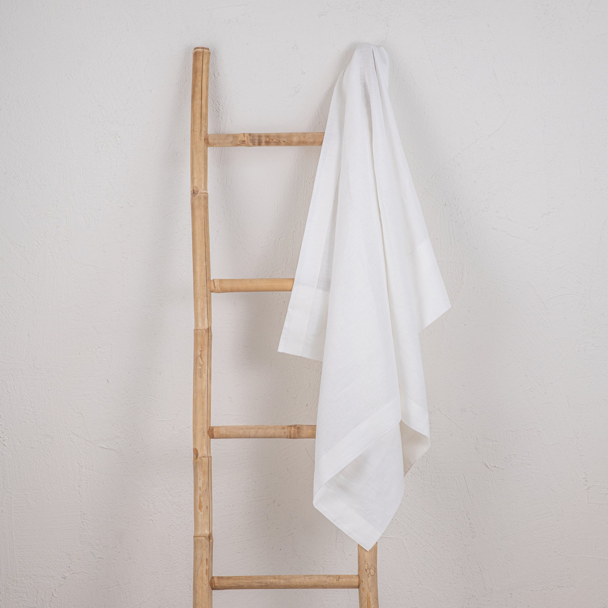 peskiri-od-lana-80x130cm-beli